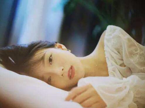 妻子和年轻男技师很暧昧