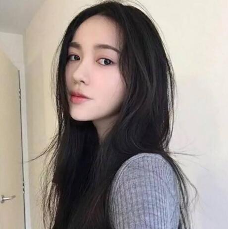 老婆和男同事走得很近