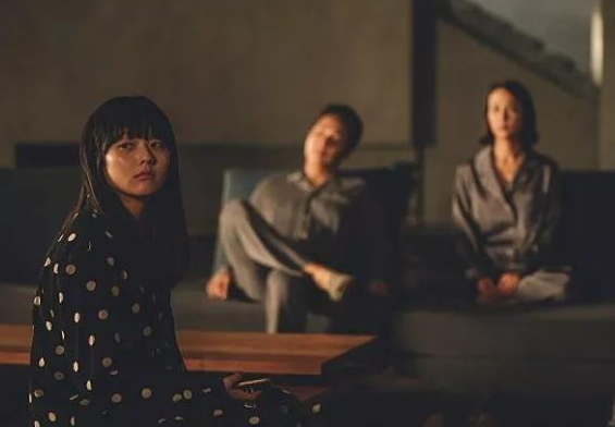 寄生虫富人的女儿最后去哪了