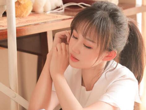 我喝醉后被他带进了宾馆