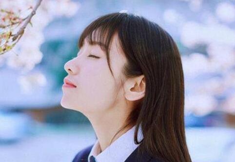 判断是否女生吊着你