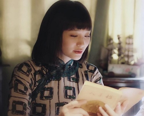 秋蝉叶冲母亲怎么死的