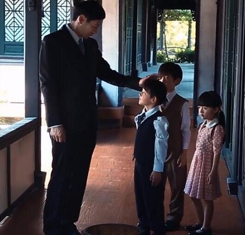 秋蝉清泉上野为什么收养叶冲