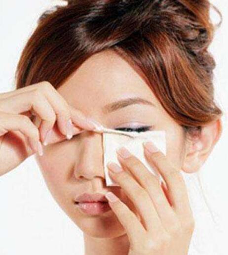 眼唇卸妆液怎么使用