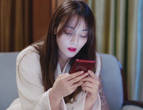 幸福触手可及周放口红什么牌子