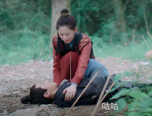 月上重火咕咕扮演者是谁