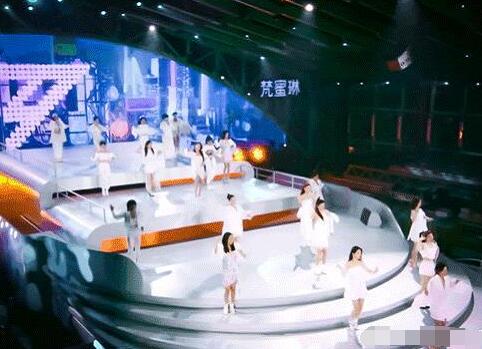 乘风破浪的姐姐主题曲C位是谁