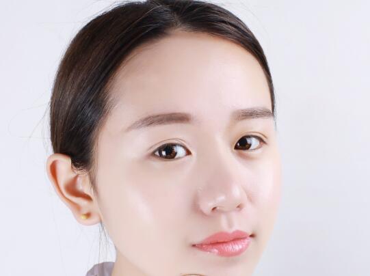 cc霜和气垫有什么区别