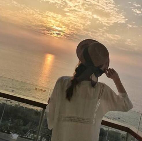 我发现了妻子隐藏多年的秘密