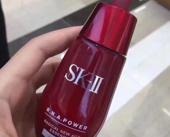 sk2小红瓶白天能用吗