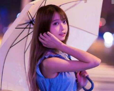 与女儿生活的日子