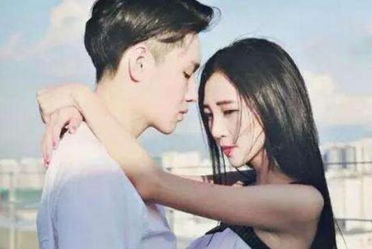 分手后女人想复合前兆
