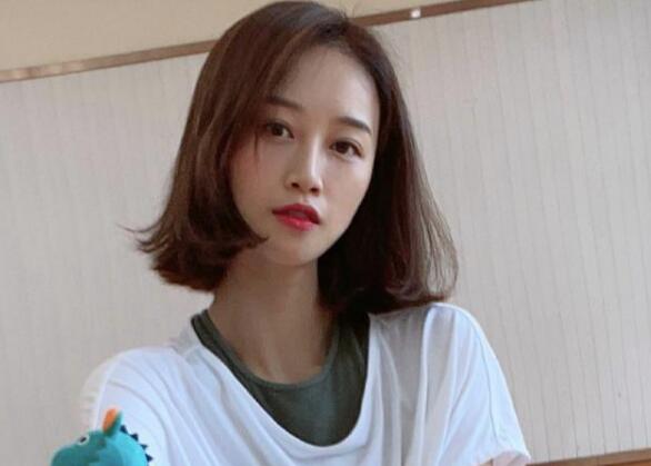 蓝盈莹还在北京人艺吗