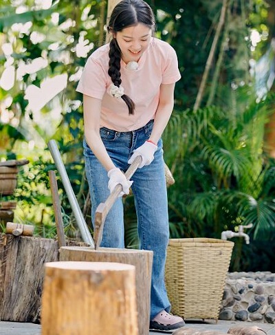 向往的生活4欧阳娜娜洞洞鞋什么牌子