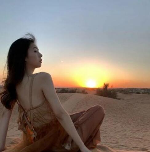 男友瞒着我去给前女友过生日