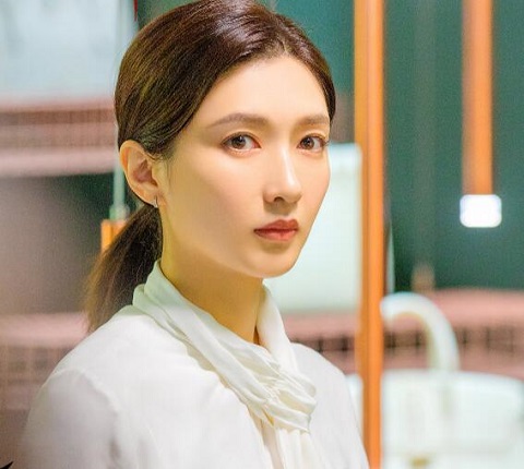 三十而已王漫妮结局和谁在一起