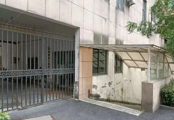 杭州失踪女子小区现网红直播
