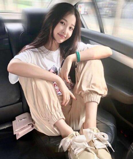 虞书欣小号为什么暂停更新
