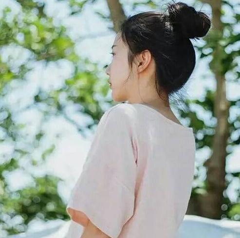 和女友闺蜜聊天女友非常生气