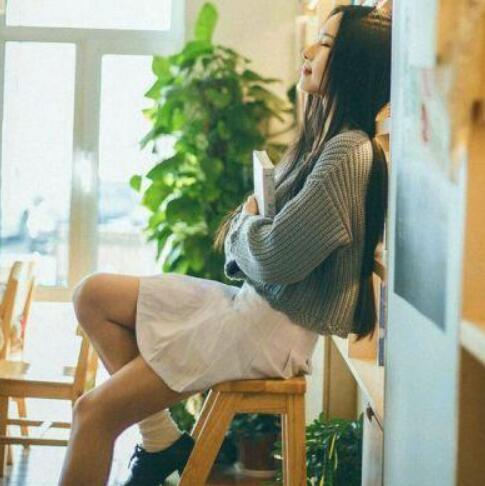老公女助理对老公过于关心