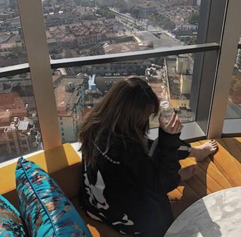女友情绪不稳定在一起好痛苦