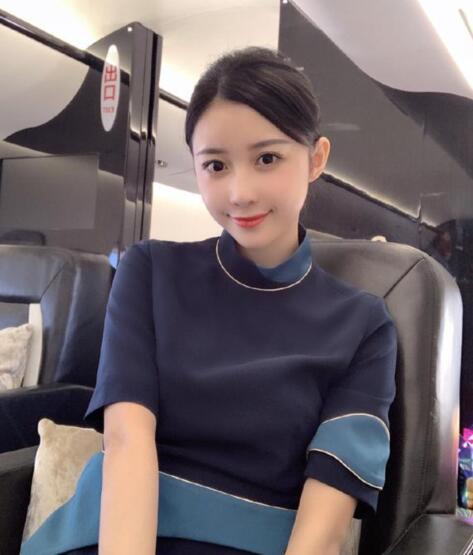 潘玮柏老婆是哪个航空公司的