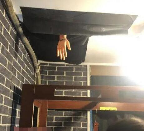 玩密室逃脱被吓到住院