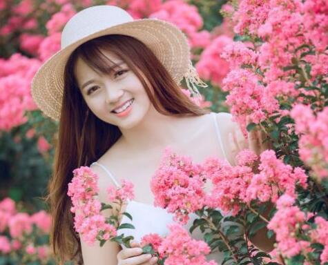 男生暗恋女生的微动作