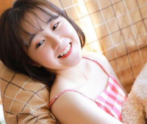 出轨漂亮女同学