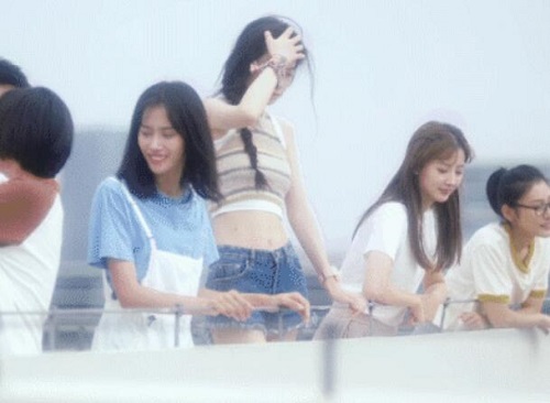 女孩们在那年夏天匿名信是谁写的