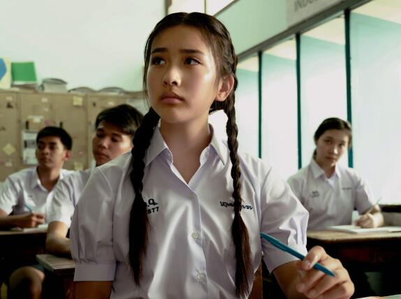 误杀平平是谁的女儿