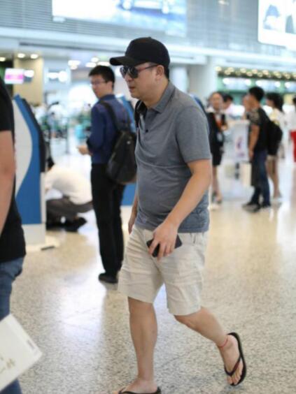 张嘉译为什么要改名