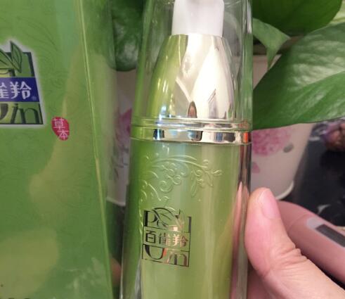 百雀羚美容液用在哪个步骤
