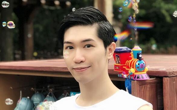 小宝和AC是什么关系