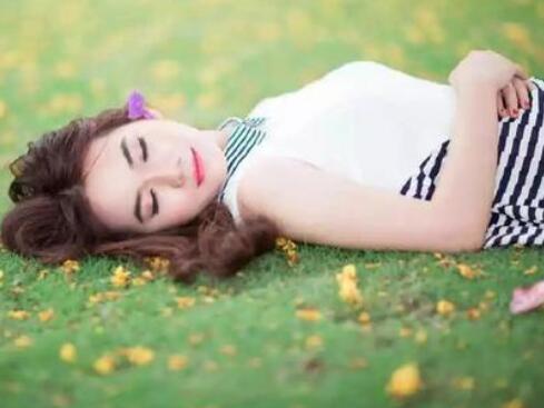 我和漂亮女老师相爱了