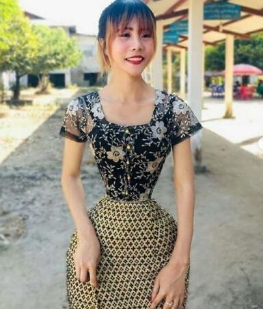 缅甸女孩成为全球腰最细的人
