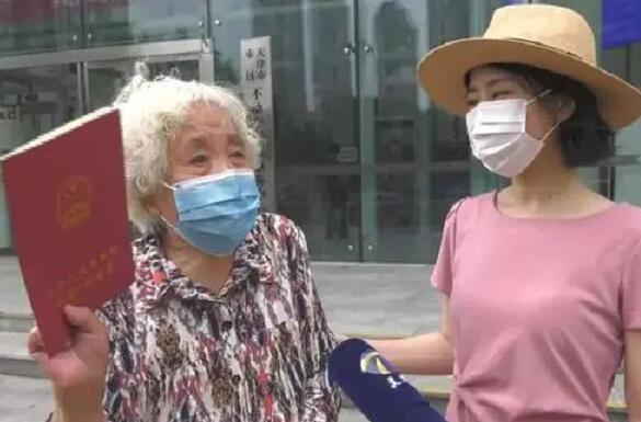 连菜刀都要AA的夫妻离婚了