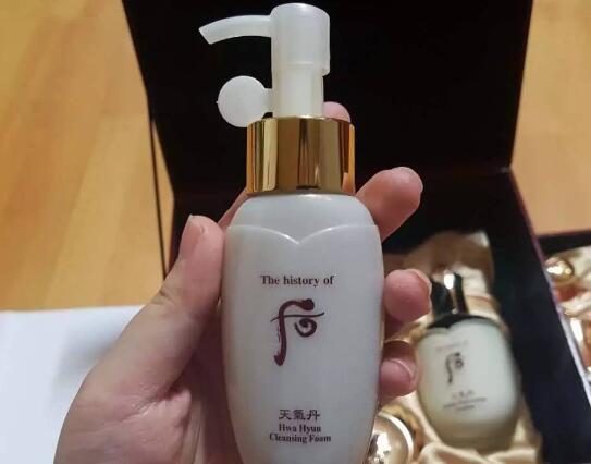 天气丹眼部精华怎么用