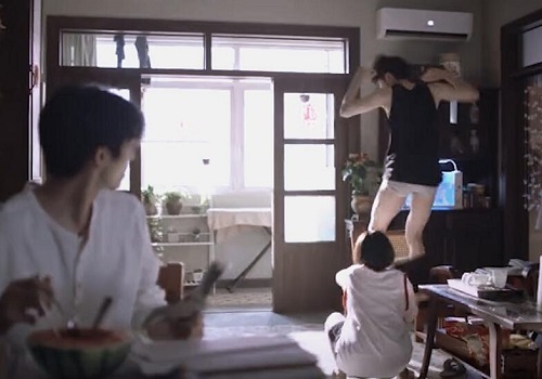 以家人之名小哥被李尖尖扒裤子是哪一集