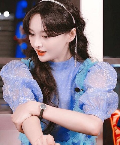 郑爽直播穿的衣服什么牌子