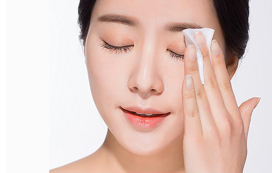 卸妆油可以卸眼唇吗