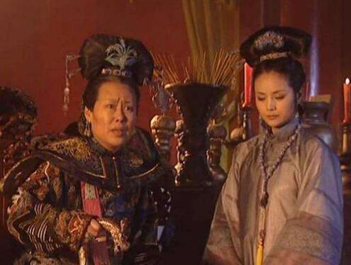 孝庄和苏麻喇姑同一天死的吗