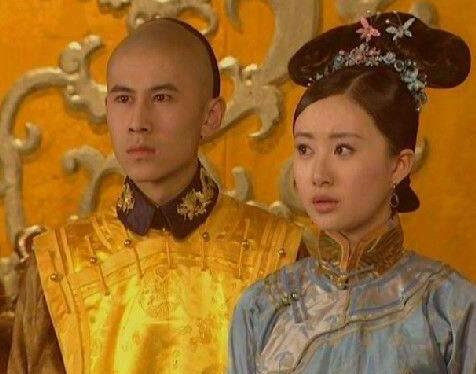 顺治为什么那么爱董鄂妃