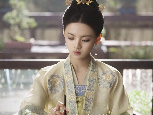 长安诺董若萱历史原型是董鄂妃吗