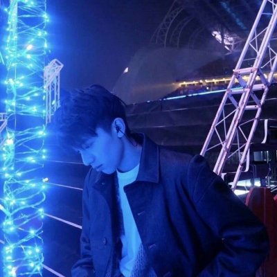 分手后前男友变成了室友