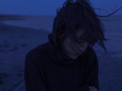 男生被降住的表现