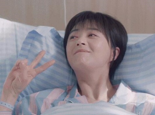 向阳而生是滚蛋吧肿瘤君吗