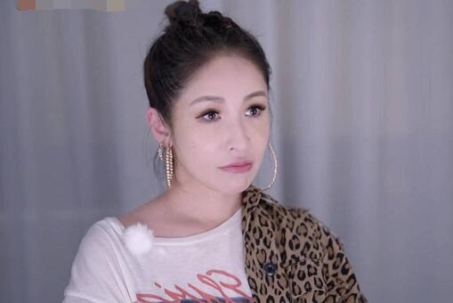 萧亚轩的快乐是什么意思