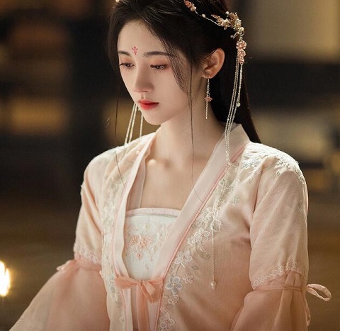 如意芳霏傅容为什么叫浓浓
