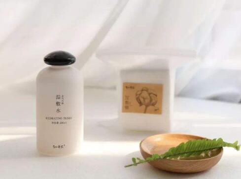 湿敷水和爽肤水区别